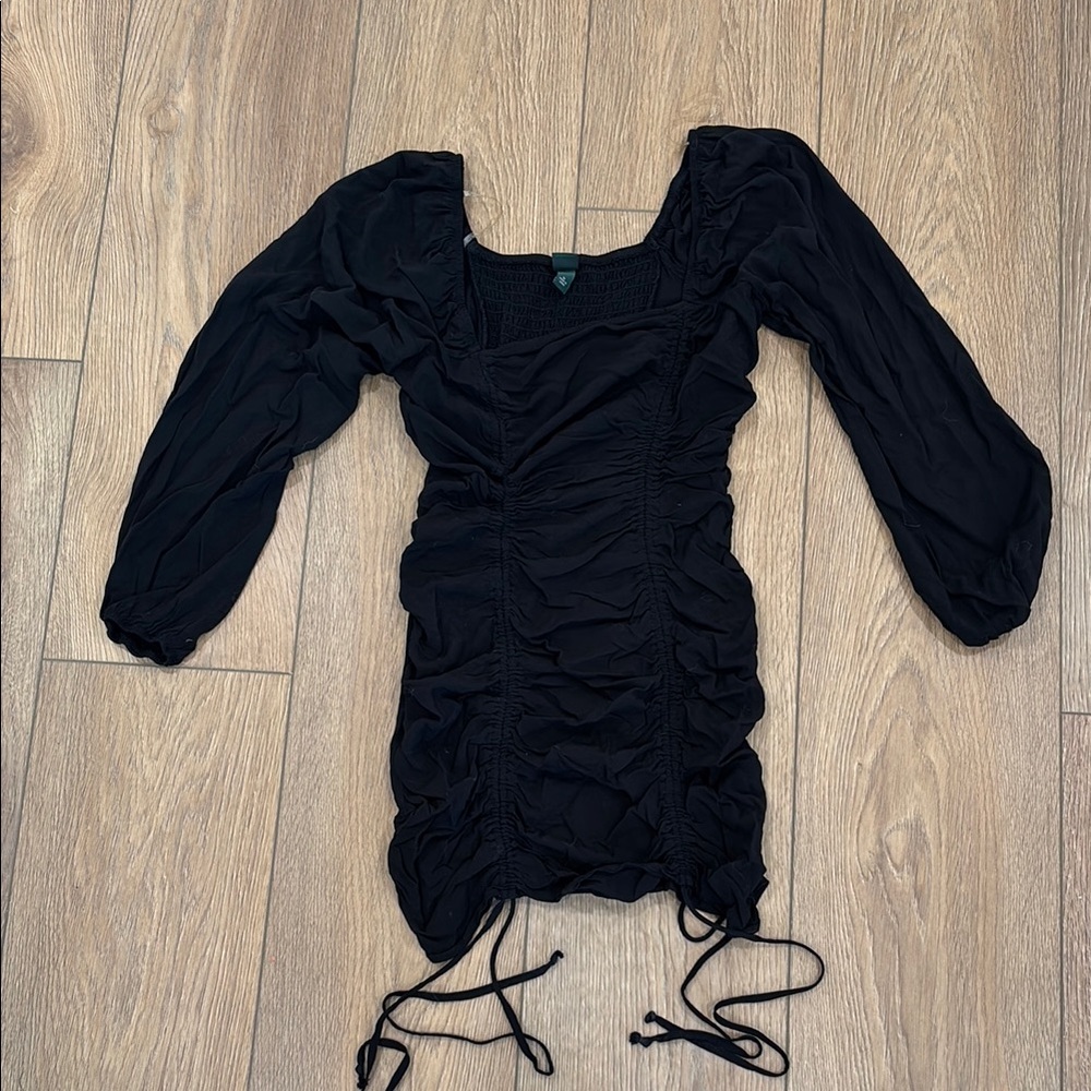 Elegant Black Ruched Dress